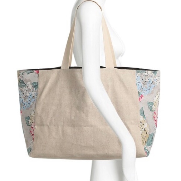 DSW Floral Print Tote Weekend Beach Gym Bag - Picture 4 of 11